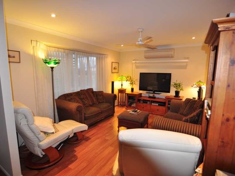 35 Canberra Ave, Cooloola Cove QLD 4580