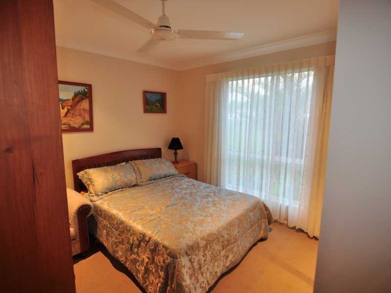 35 Canberra Ave, Cooloola Cove QLD 4580
