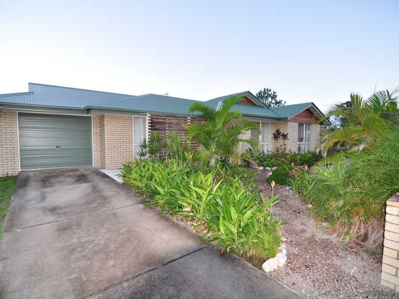 35 Canberra Ave, Cooloola Cove QLD 4580