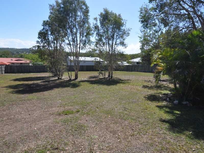 72 Bayside Road, Cooloola Cove QLD 4580