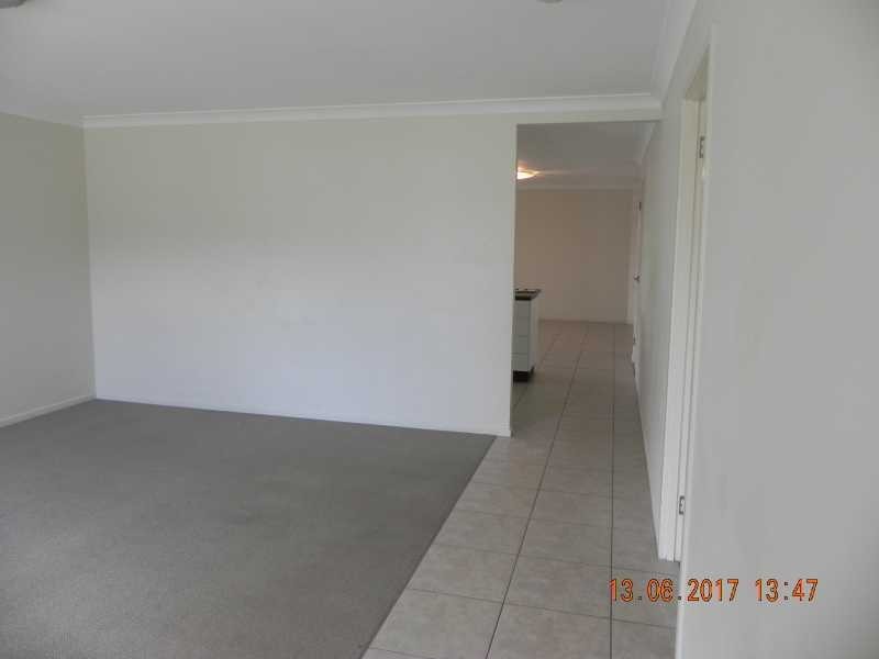 26 Creekside Esplanade, Cooloola Cove QLD 4580