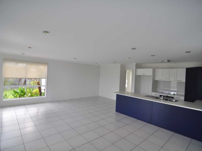17 Elanda Court, Tin Can Bay QLD 4580