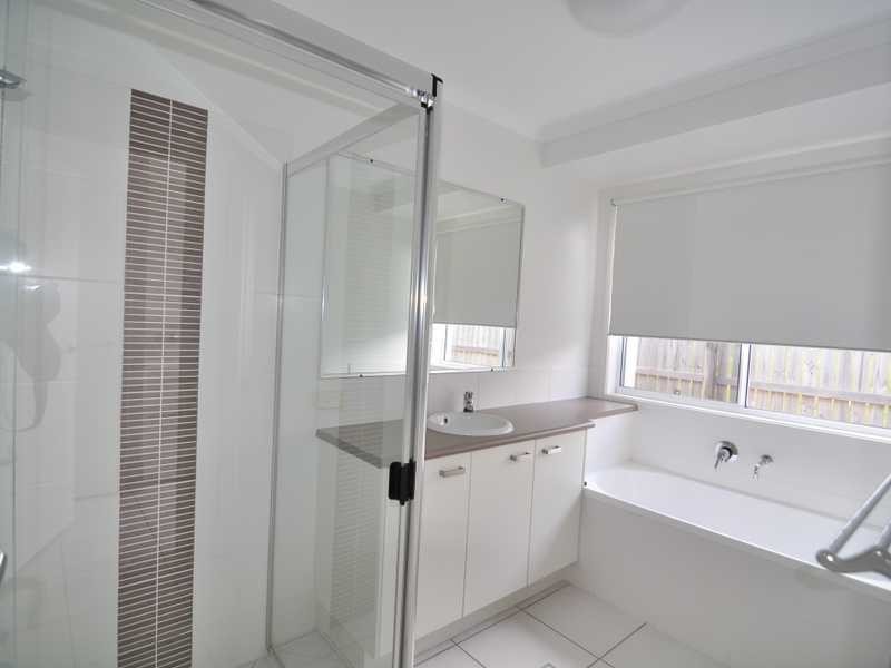 17 Elanda Court, Tin Can Bay QLD 4580