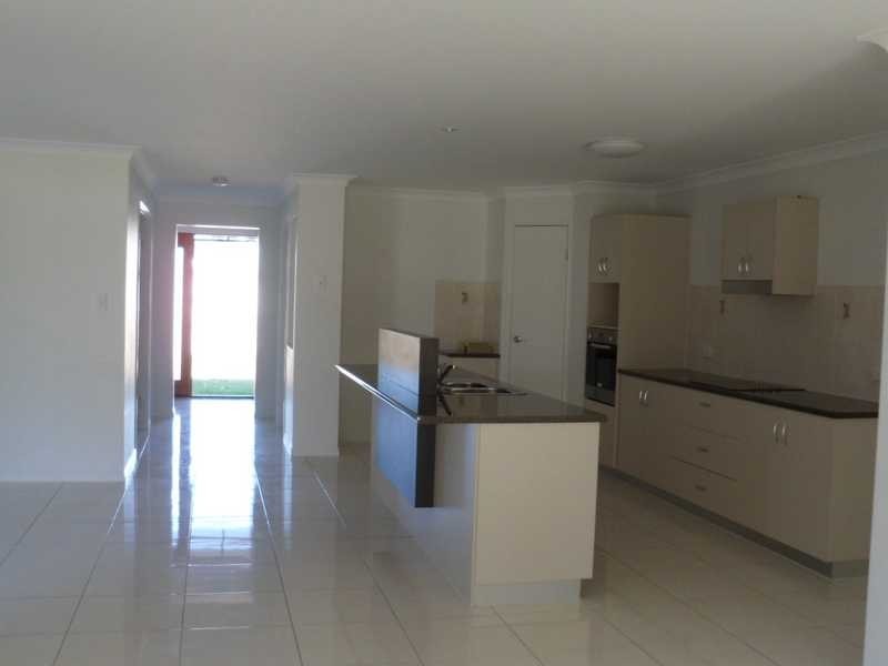 3 Habitat Circuit, Cooloola Cove QLD 4580