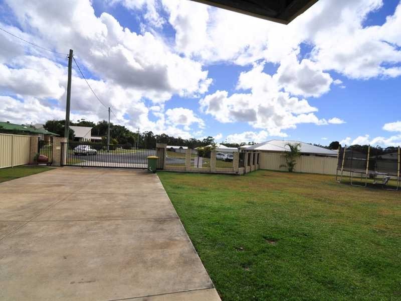 7 Illustrious Court, Cooloola Cove QLD 4580