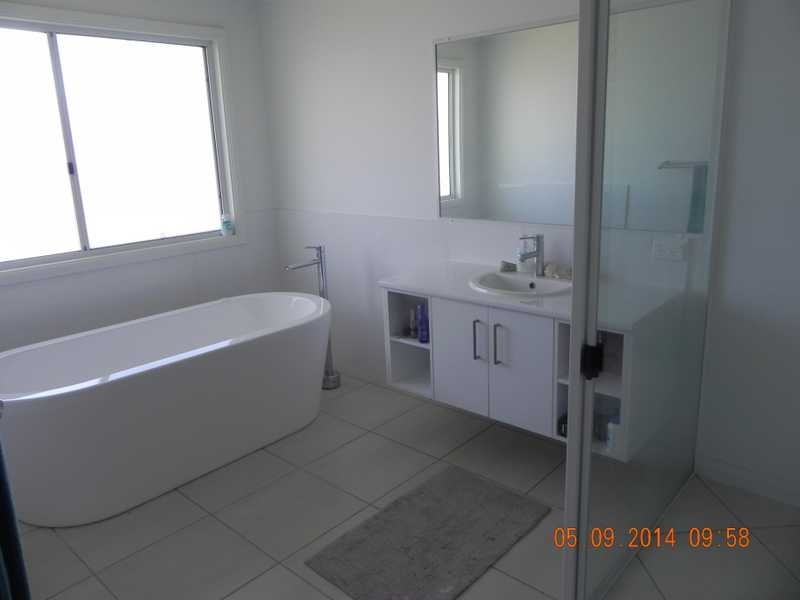 50 Bayside Road, Cooloola Cove QLD 4580