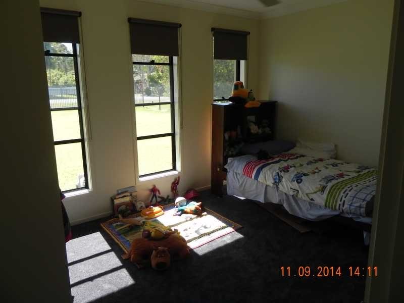 33 Discovery Drive, Cooloola Cove QLD 4580