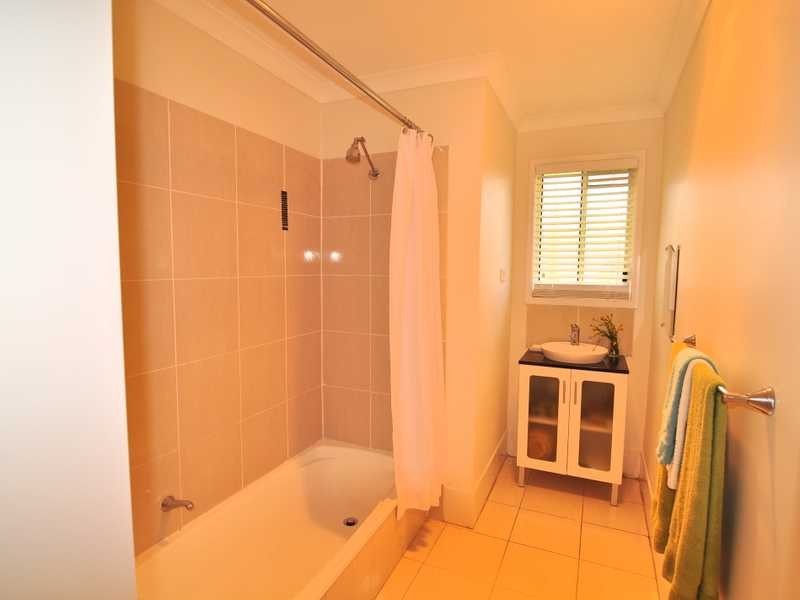 126 Golden Hind Avenue, Cooloola Cove QLD 4580