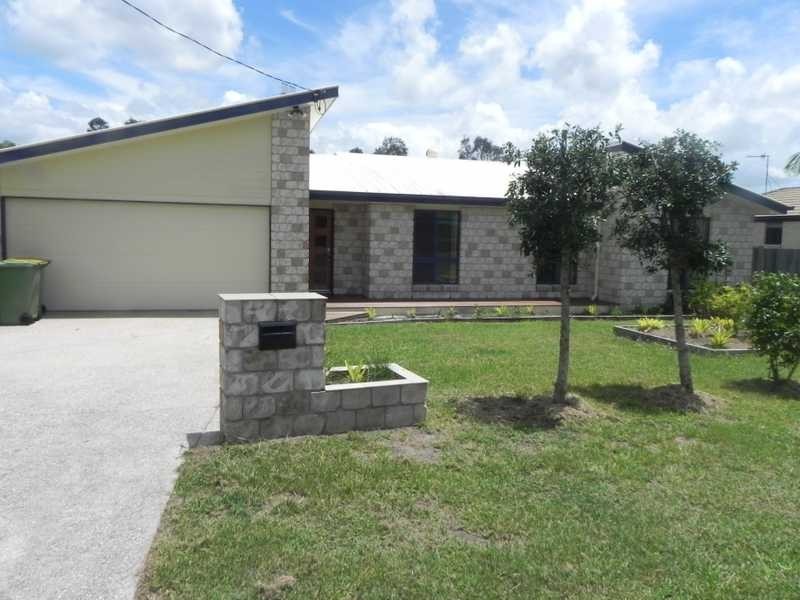 35 Marco Polo Drive, Cooloola Cove QLD 4580