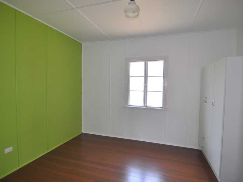 26 Gympie Road, Tin Can Bay QLD 4580