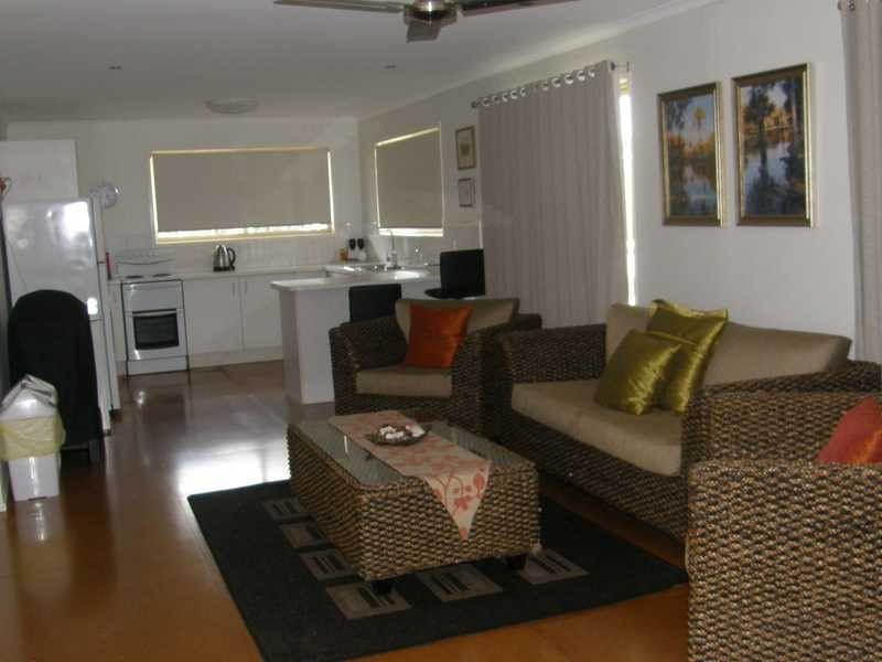 20 Squire Street, Tin Can Bay QLD 4580