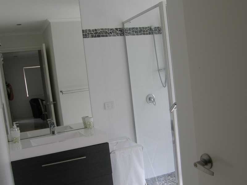 20 Squire Street, Tin Can Bay QLD 4580