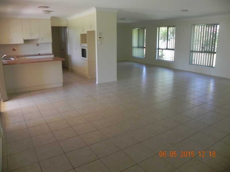 20 Ark Royal Drive, Cooloola Cove QLD 4580