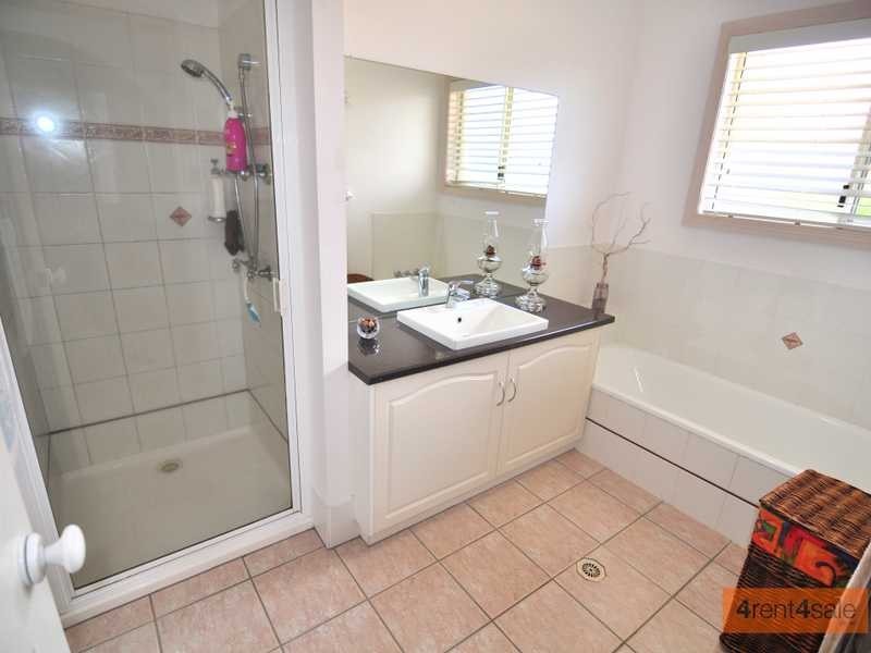 70 Osborne Court, Wallu QLD 4570