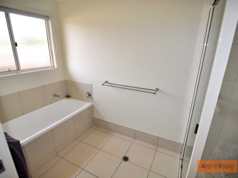 55 Creekside Esplanade, Cooloola Cove QLD 4580
