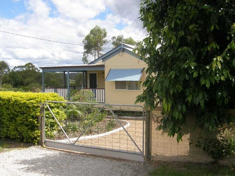 80 Bayside Road, Cooloola Cove QLD 4580