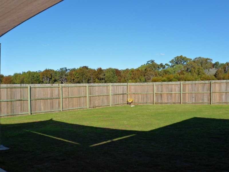 4 Environs Avenue, Cooloola Cove QLD 4580