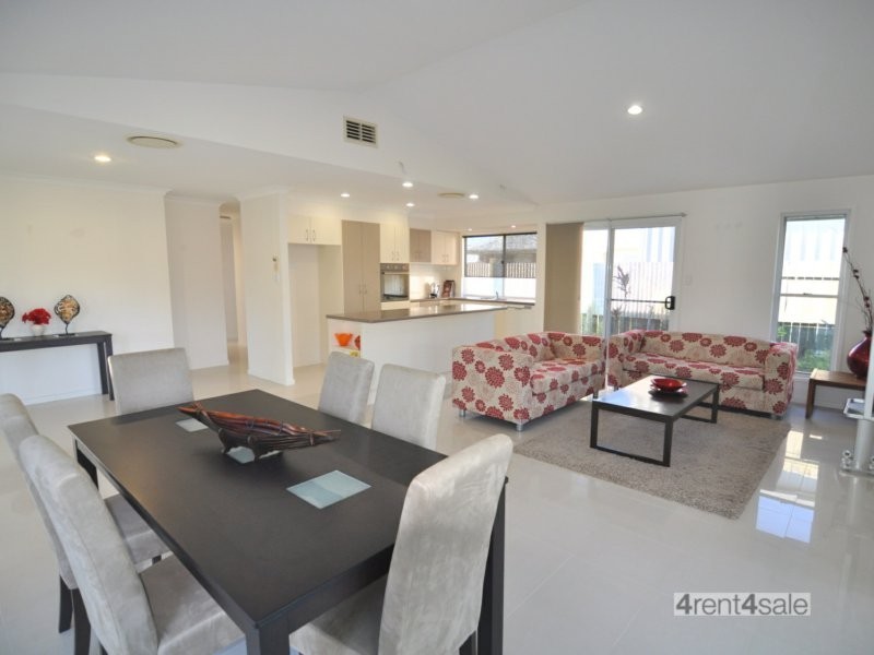 61 Summer Way, Tin Can Bay QLD 4580