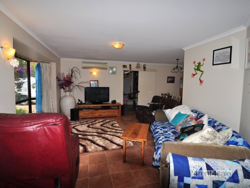 15 Banksia Avenue, Tin Can Bay QLD 4580