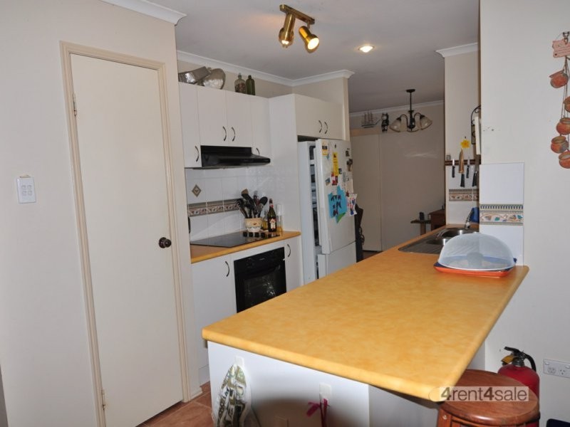 15 Banksia Avenue, Tin Can Bay QLD 4580