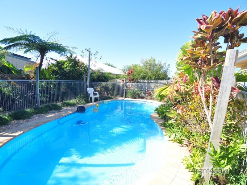 15 Banksia Avenue, Tin Can Bay QLD 4580