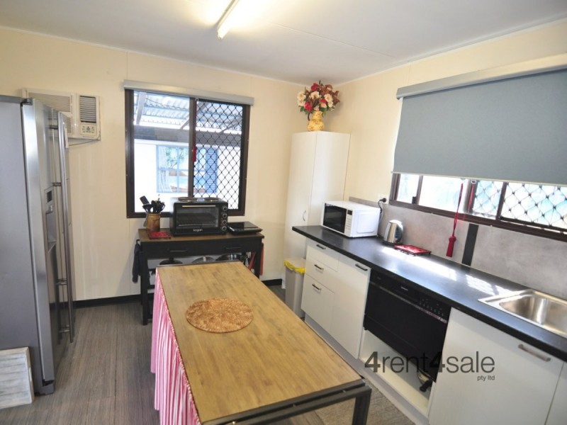 32 “THE ANCHORAGE ” The Esplanade, Tin Can Bay QLD 4580
