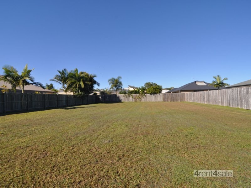 8 Habitat Circuit, Cooloola Cove QLD 4580