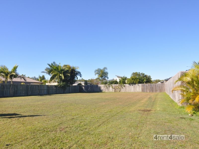 8 Habitat Circuit, Cooloola Cove QLD 4580