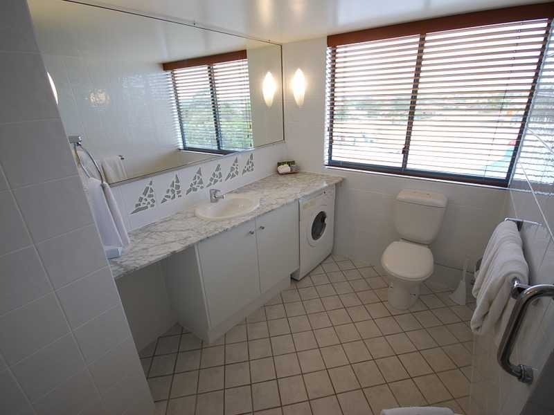 Unit 301/121 Mooloolaba Esplanade, Mooloolaba QLD 4557