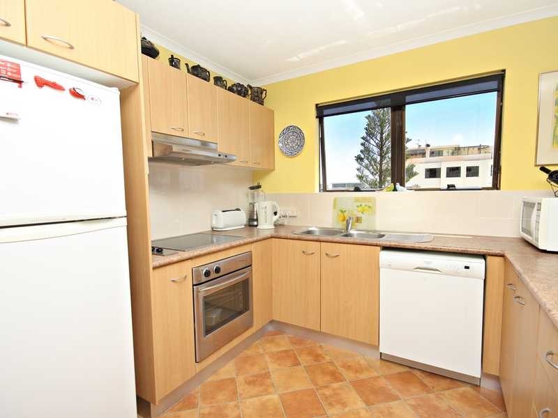 Alexandra Headland QLD 4572