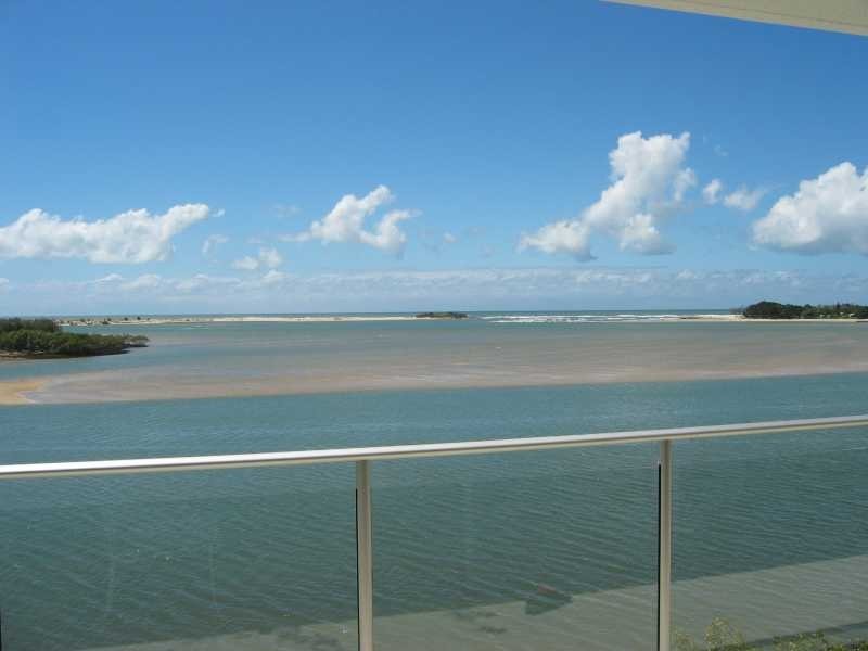 Unit 302/36 Duporth Avenue, Maroochydore QLD 4558