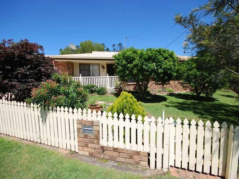 6 Stephenson Place, Gympie QLD 4570