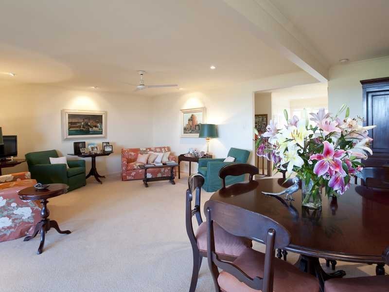 76 Mooloolaba Road, Alexandra Headland QLD 4572