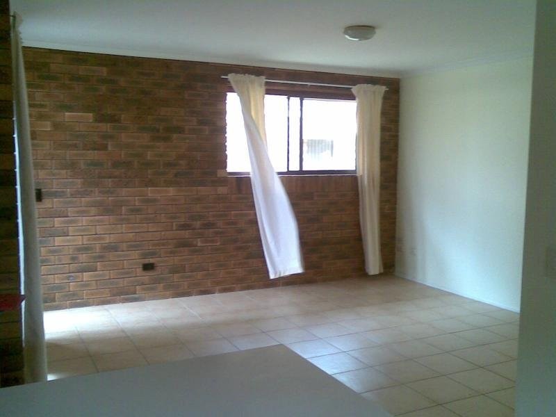 Unit 4/16 Pangarinda Place, Mooloolaba QLD 4557