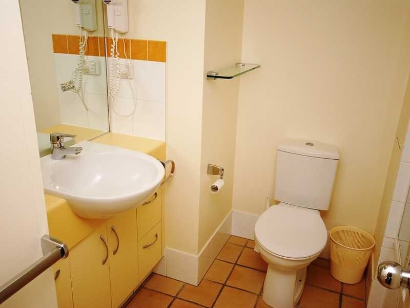 Alexandra Headland QLD 4572