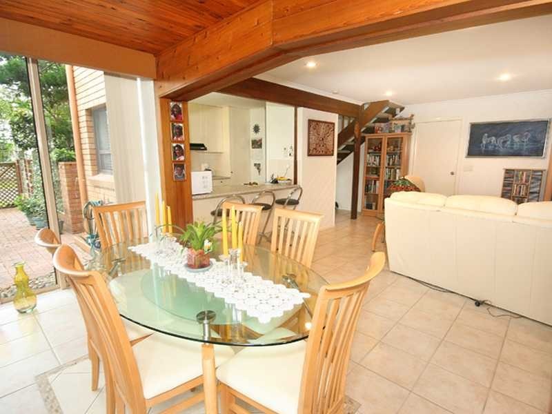 Unit 2/7 Yallanga Place, Mooloolaba QLD 4557