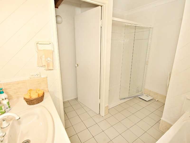 Unit 2/7 Yallanga Place, Mooloolaba QLD 4557