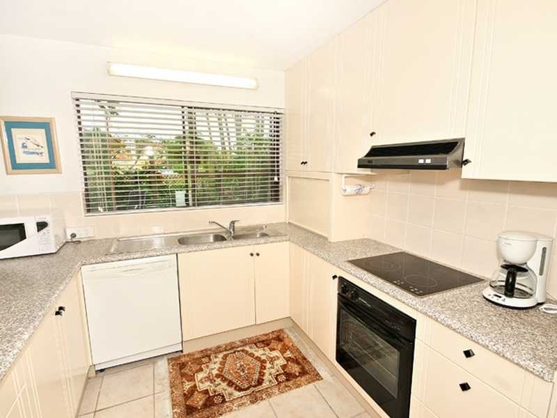 Unit 2/7 Yallanga Place, Mooloolaba QLD 4557