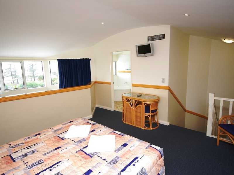 Alexandra Headland QLD 4572