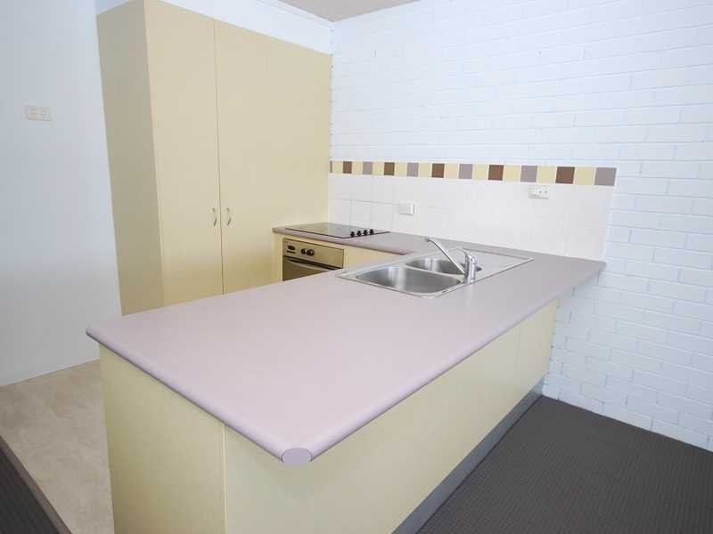 Unit 2/11 Pangarinda Place, Mooloolaba QLD 4557