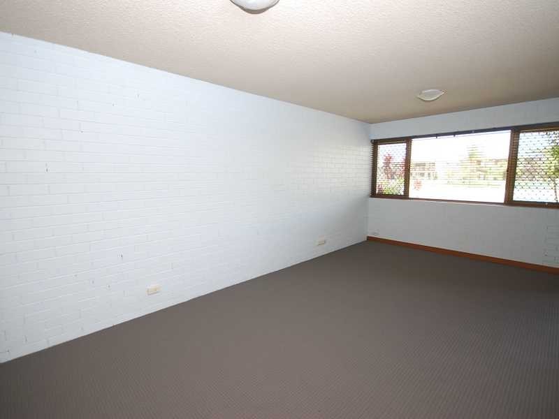 Unit 2/11 Pangarinda Place, Mooloolaba QLD 4557