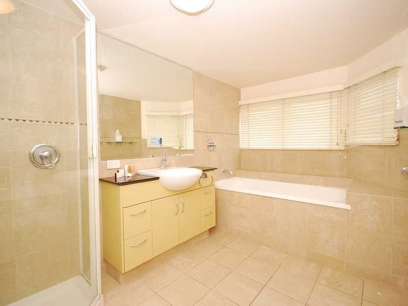 Alexandra Headland QLD 4572