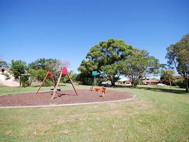 40 Lawrence Street, Mooloolaba QLD 4557