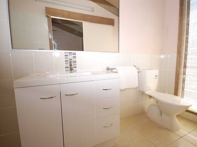 40 Lawrence Street, Mooloolaba QLD 4557