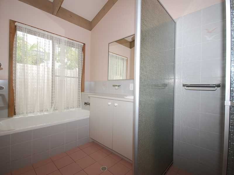 40 Lawrence Street, Mooloolaba QLD 4557