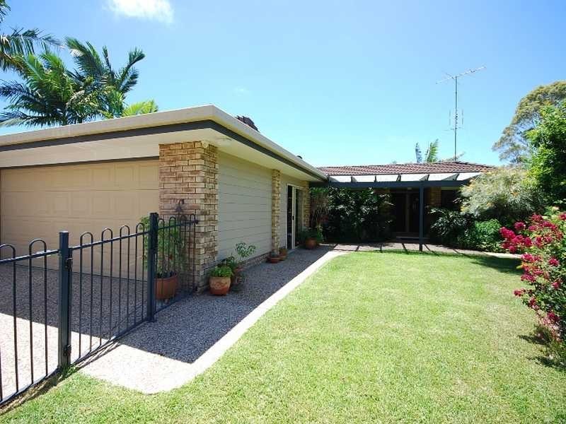 12 Karloo Court, Mooloolaba QLD 4557