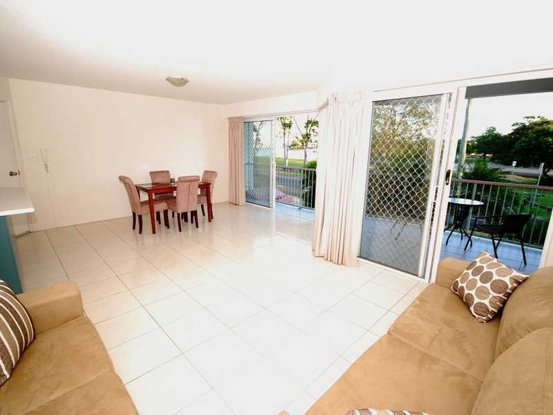 Unit 3/112 River Esplanade, Mooloolaba QLD 4557