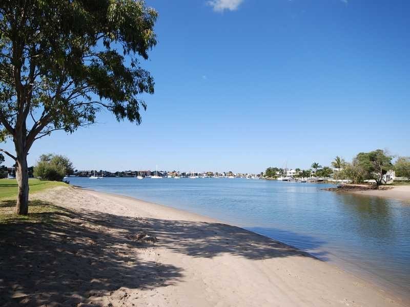 Unit 3/112 River Esplanade, Mooloolaba QLD 4557