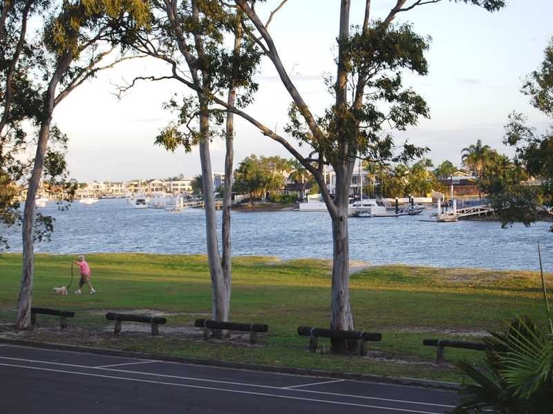 Unit 3/112 River Esplanade, Mooloolaba QLD 4557