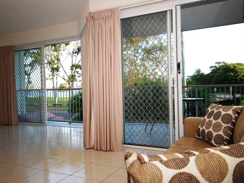 Unit 3/112 River Esplanade, Mooloolaba QLD 4557
